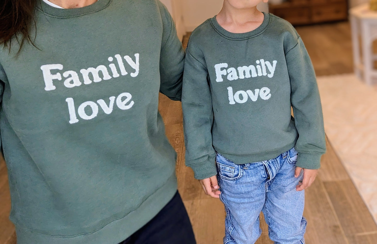 Pull "family love" femme